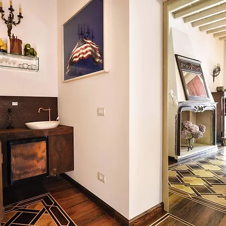 Santa Marta 4* Milan
