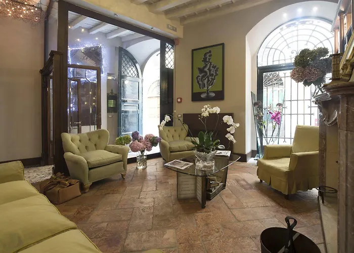 圣玛尔塔套房酒店 4* 米兰