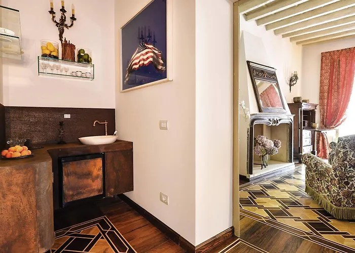 圣玛尔塔套房酒店 4* 米兰